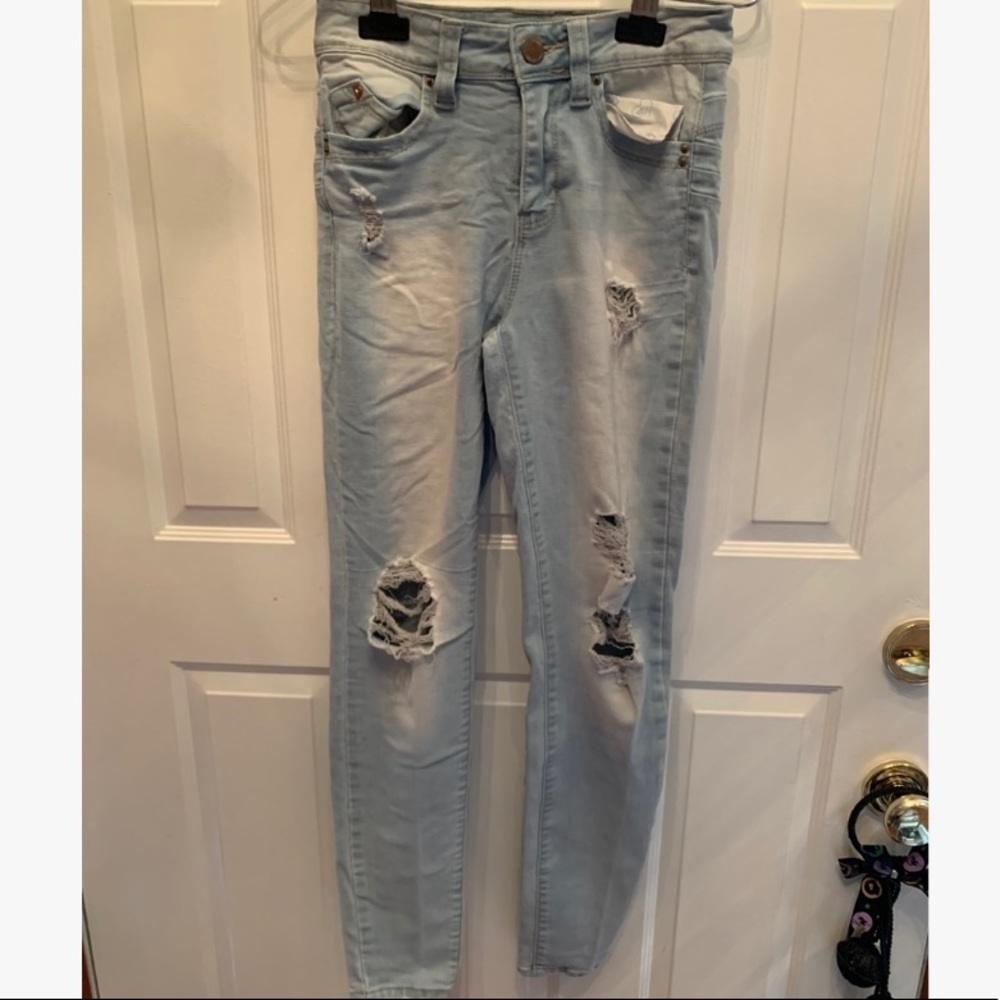 High-waisted Light Wash Ripped Jeans